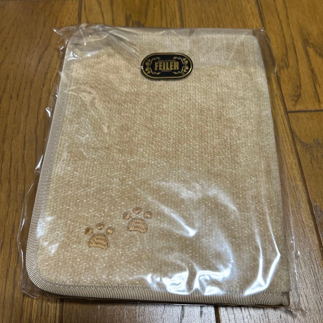 フェイラードアップテディのマルチケースです。
