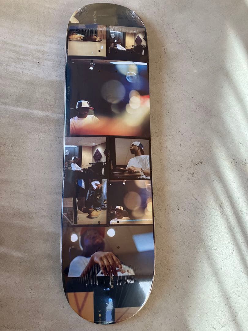 HUF X J DILLA スケートボード　スケボー　ヒップホップ　lofi