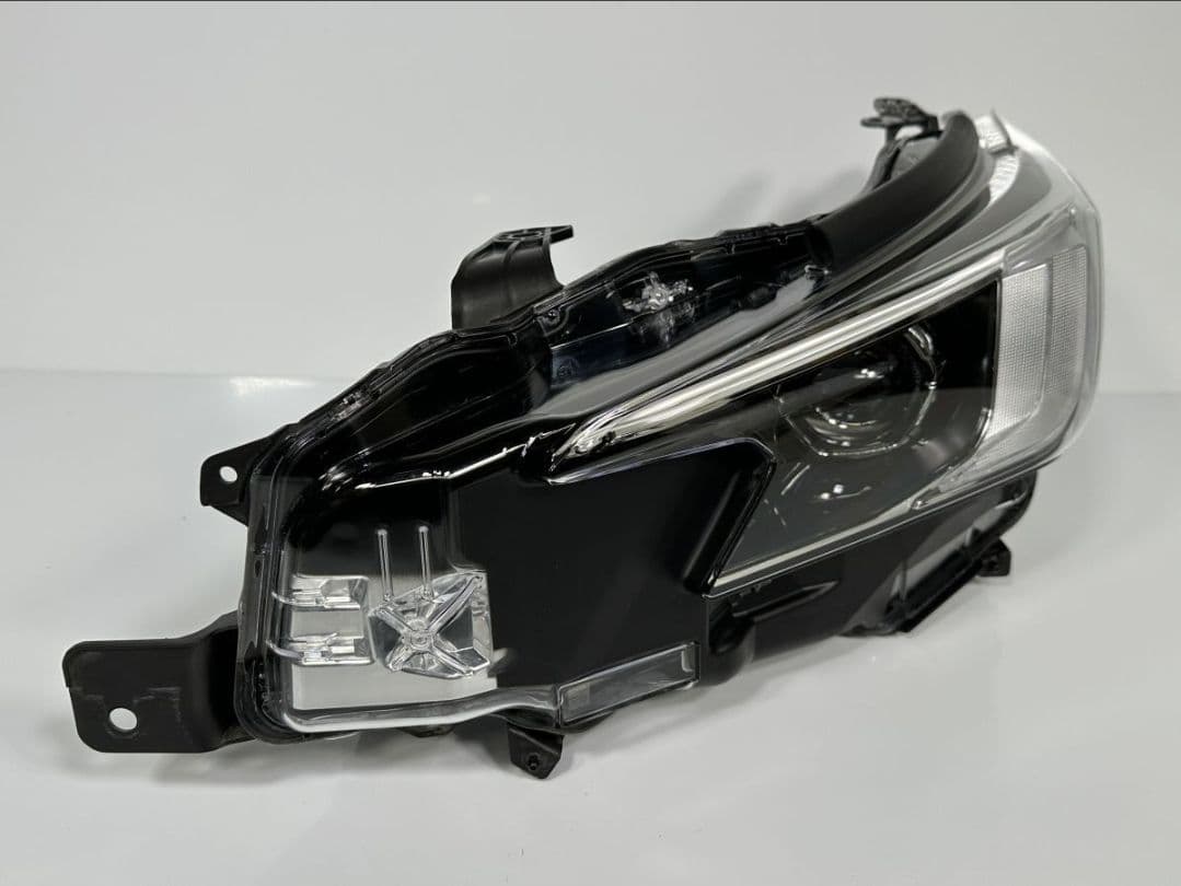 レヴォーグ VN5 レイバック VN5 WRX-S4 VBH 左ヘッドライト