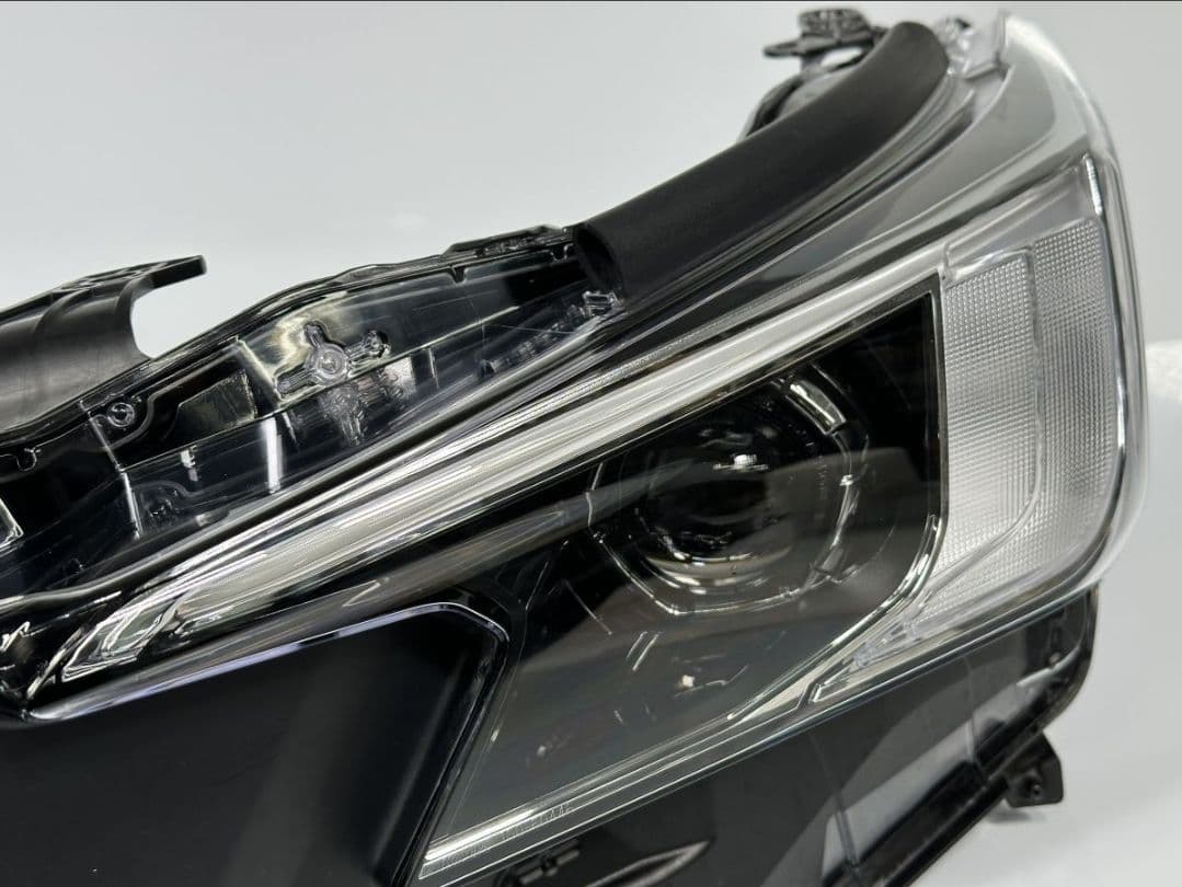 レヴォーグ VN5 レイバック VN5 WRX-S4 VBH 左ヘッドライト