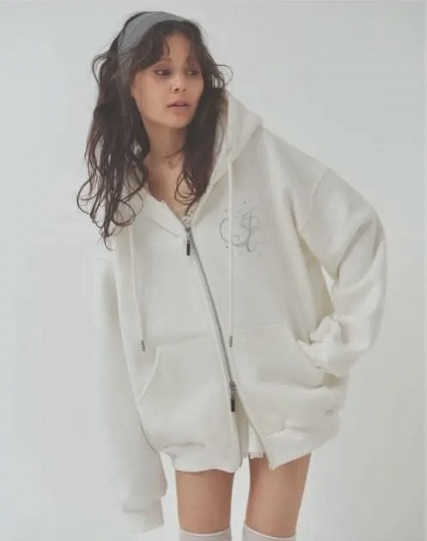 PELLICULE motif stone big PK パーカー ペリキュール