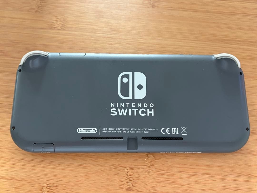 任天堂 Switch Lite スイッチライト HDH-001 ソフト付き 中古
