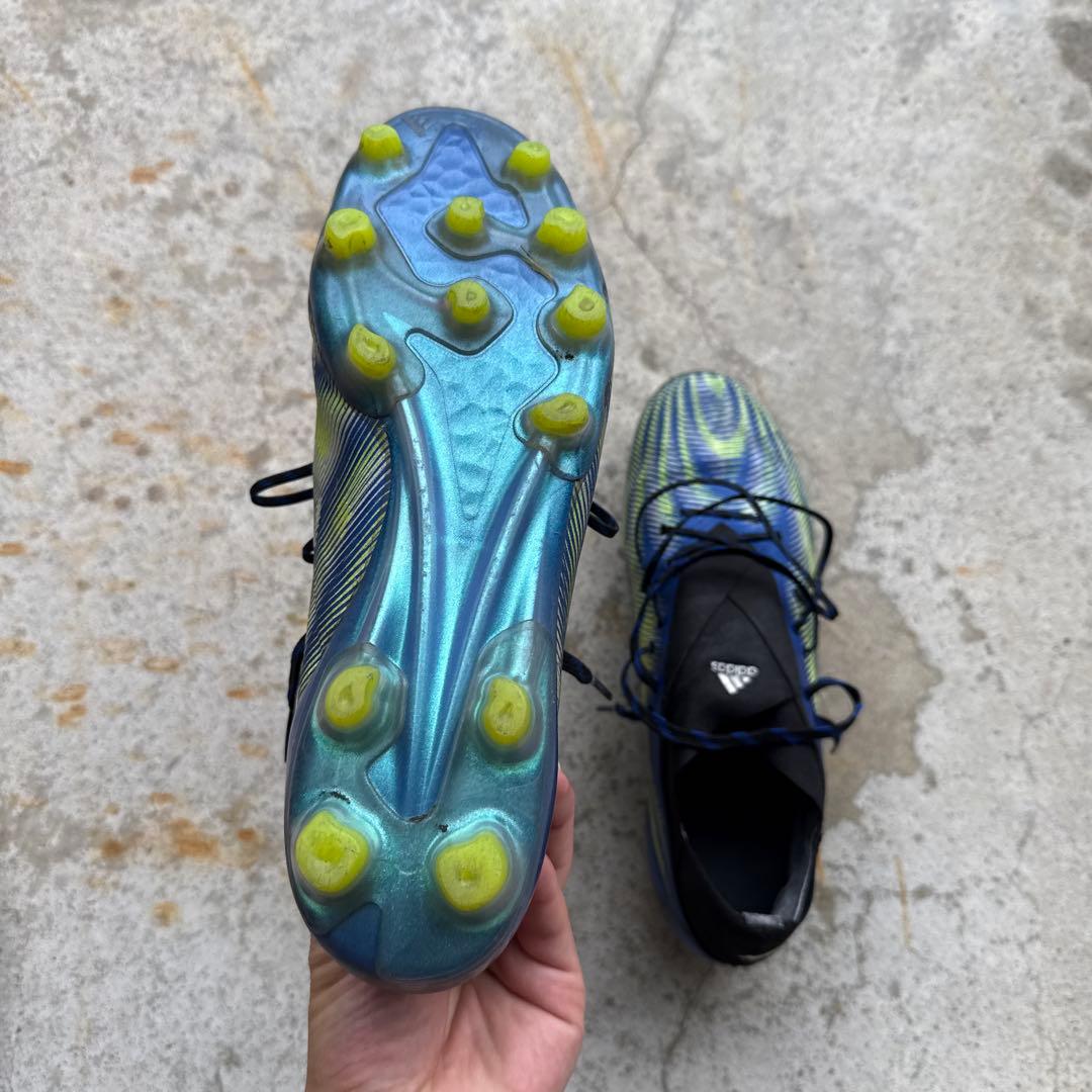 adidasネメシス