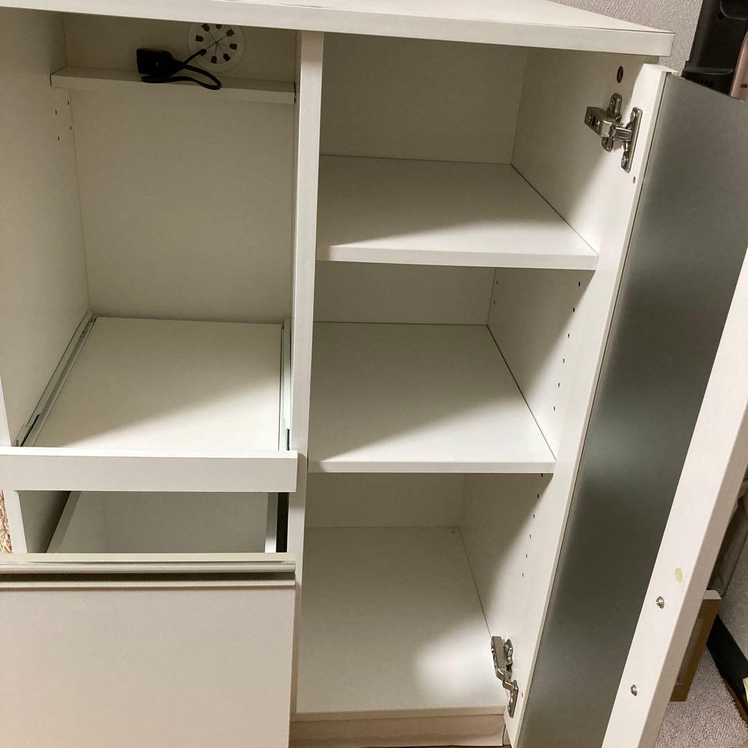 【出品３月14日迄】ニトリ　レンジ台　【送料込】60センチ