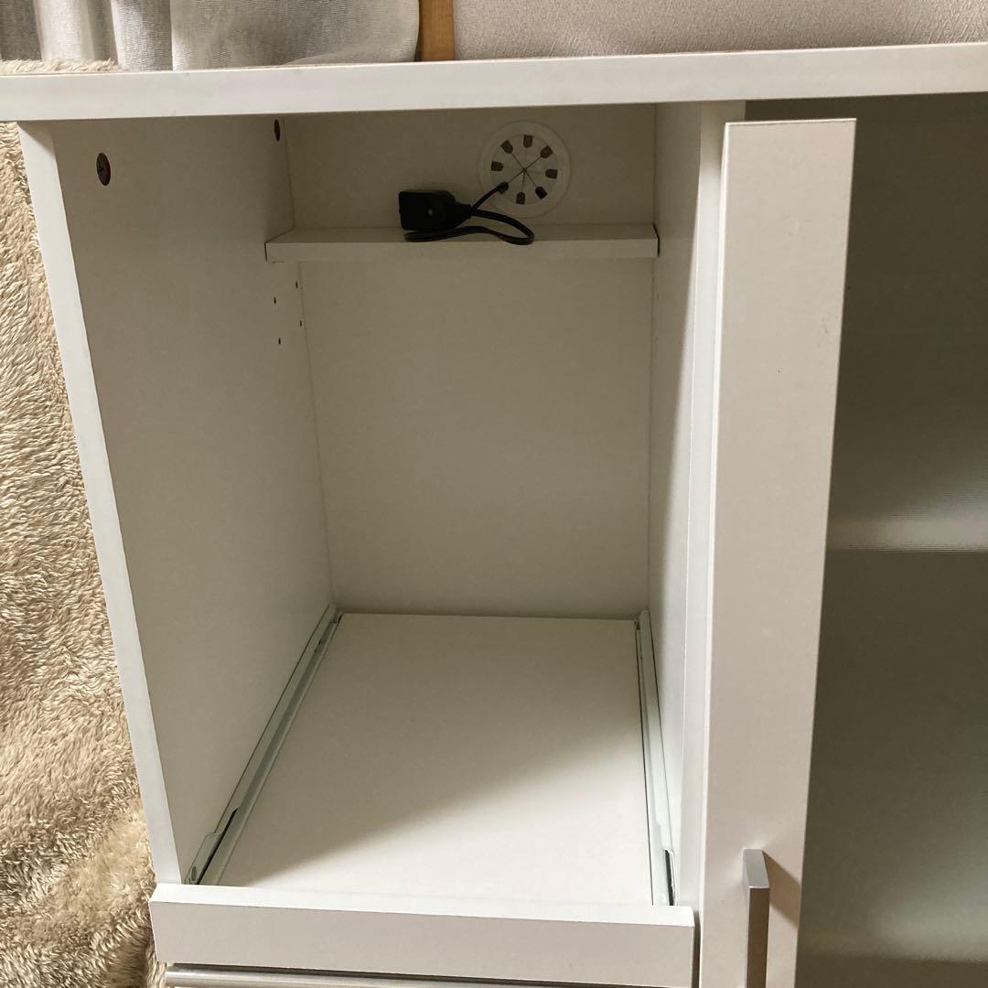 【出品３月14日迄】ニトリ　レンジ台　【送料込】60センチ