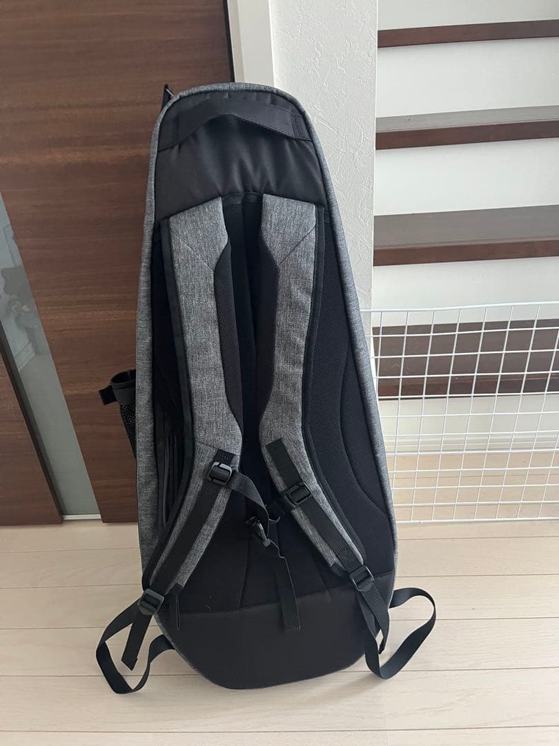 【最終値下・ほぼ新品】ヨネックス　ラケットバッグ　グレー　バドミントン　テニス