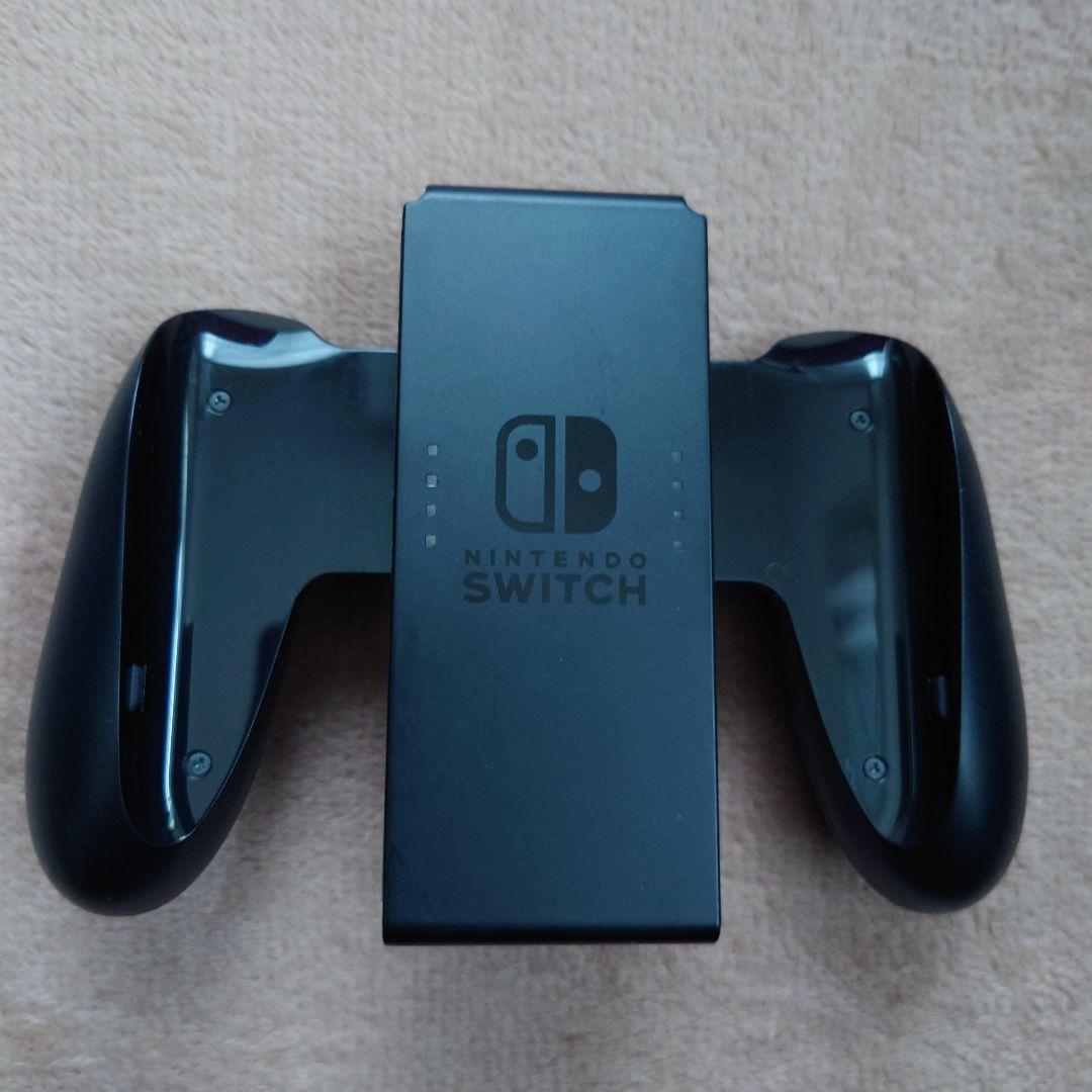 Nintendo Switch 本体 中古　おまけ携帯ケース・コントローラー付き