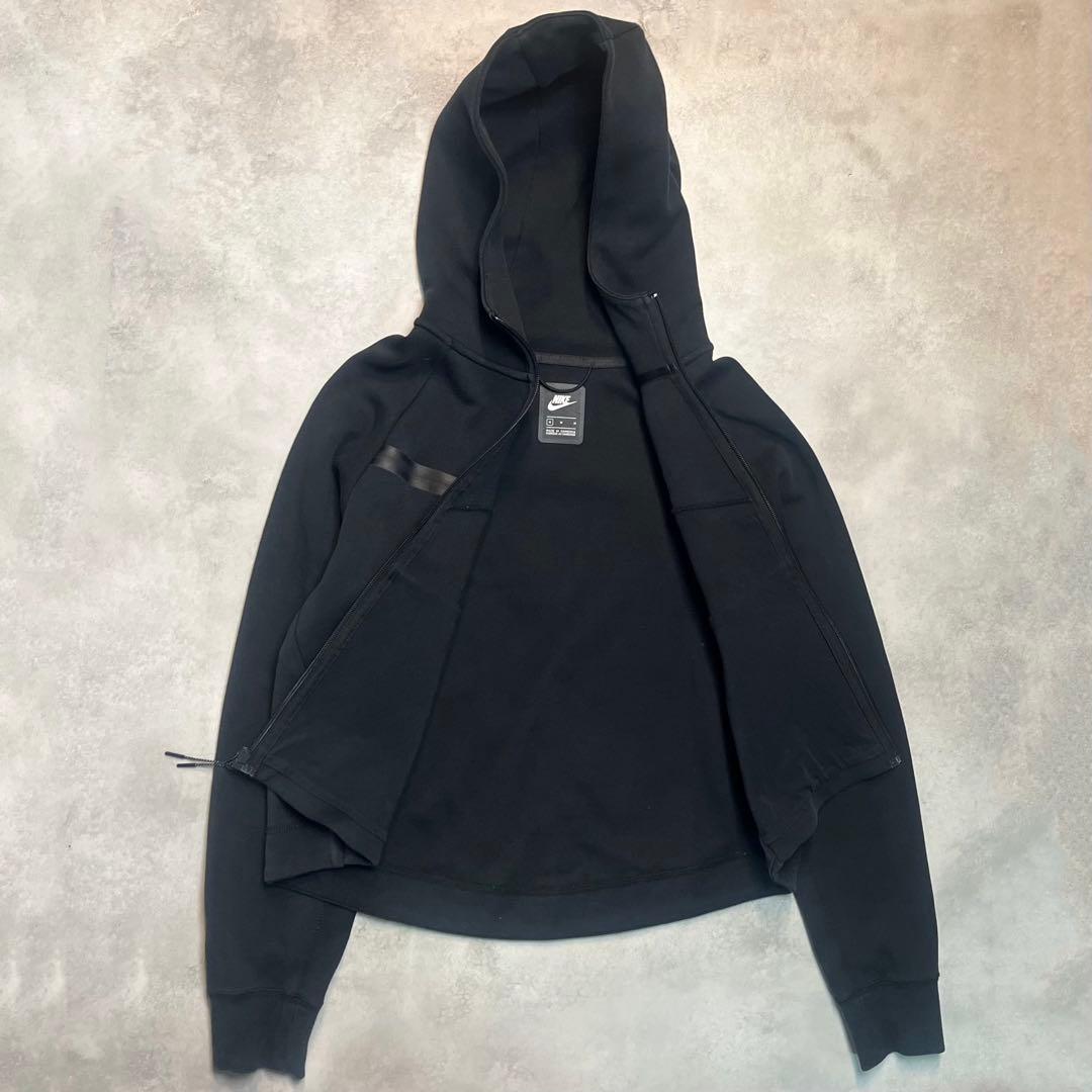 じ*び様 Nike テックフリース ウインドランナー ジップパーカー M ブラッ