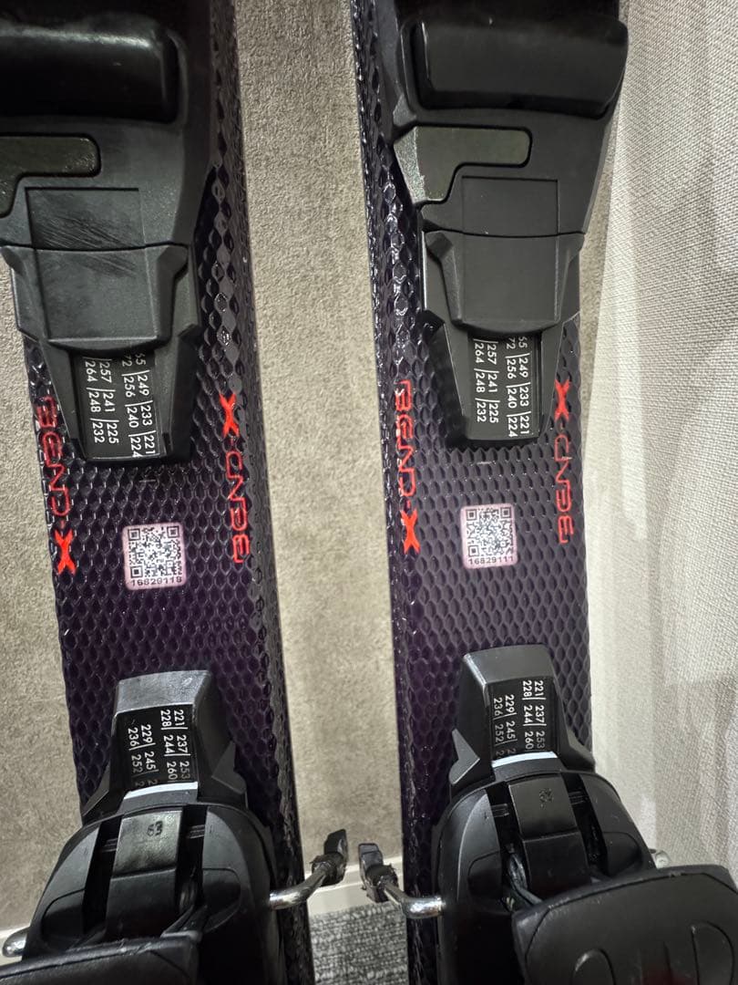 ATOMIC REDSTER スキー板120cmビンディング ストック バッグ