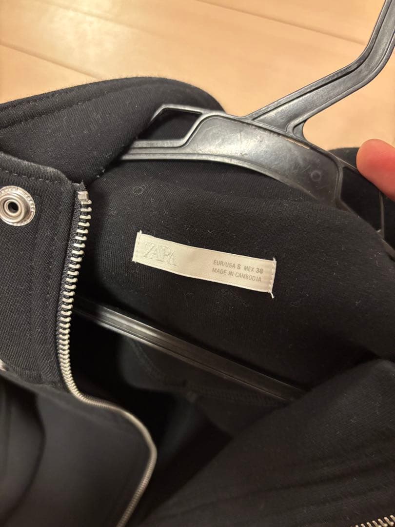 [完売商品]ZARA ネオプレン風ボクシーフィットジャケット Sサイズ