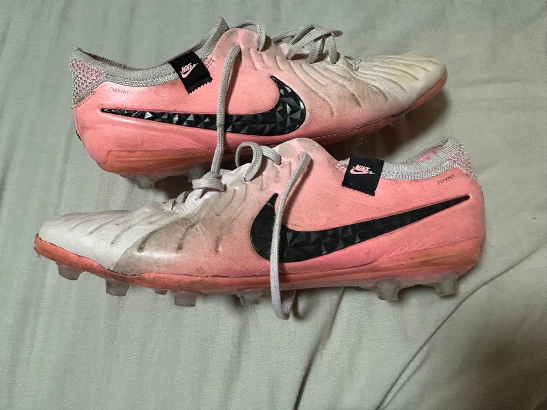 Nike ティエンポレジェンド10 エリート AG-PROピンク