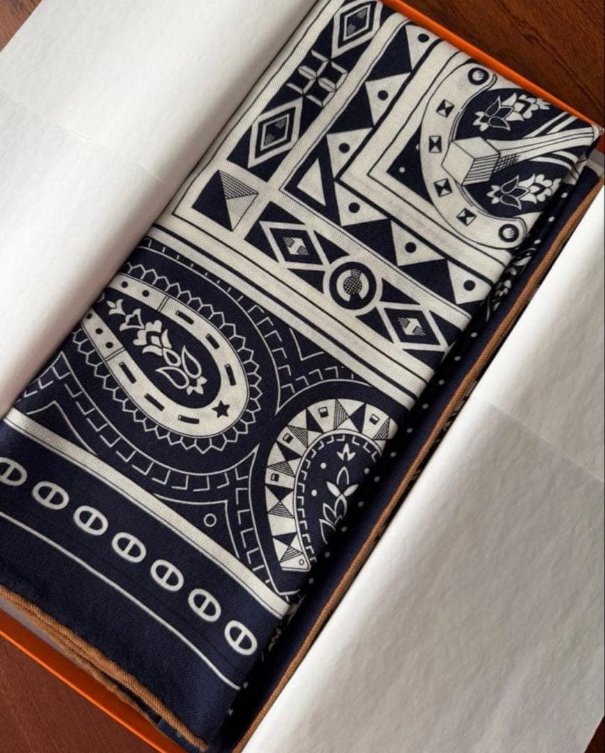 エルメス　シュヴァル・ドゥ・クール・バンダナ　カシシル　美品