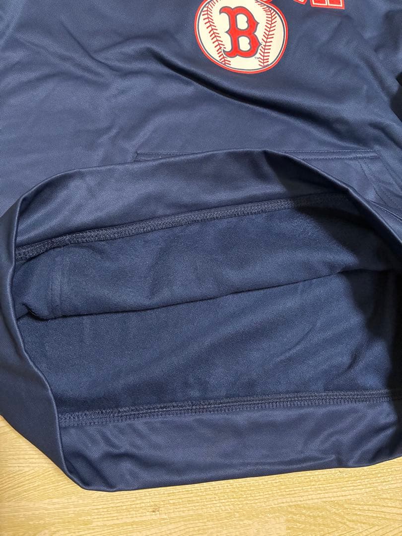 BOSTON RED SOX フード付きパーカー　ボーイズ XL ネイビー