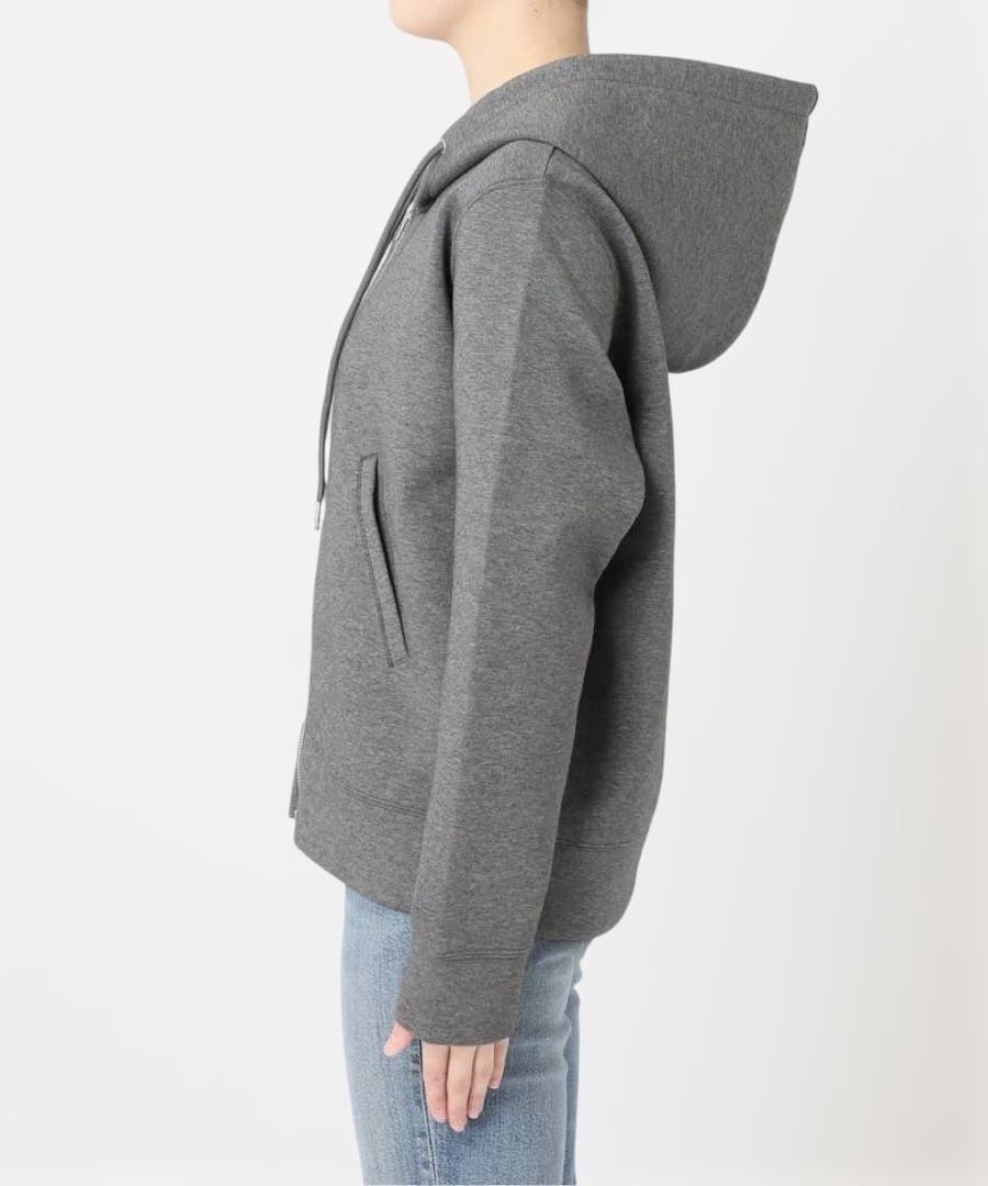 人気完売Spick and Span ストレッチジップフードパーカー　グレー