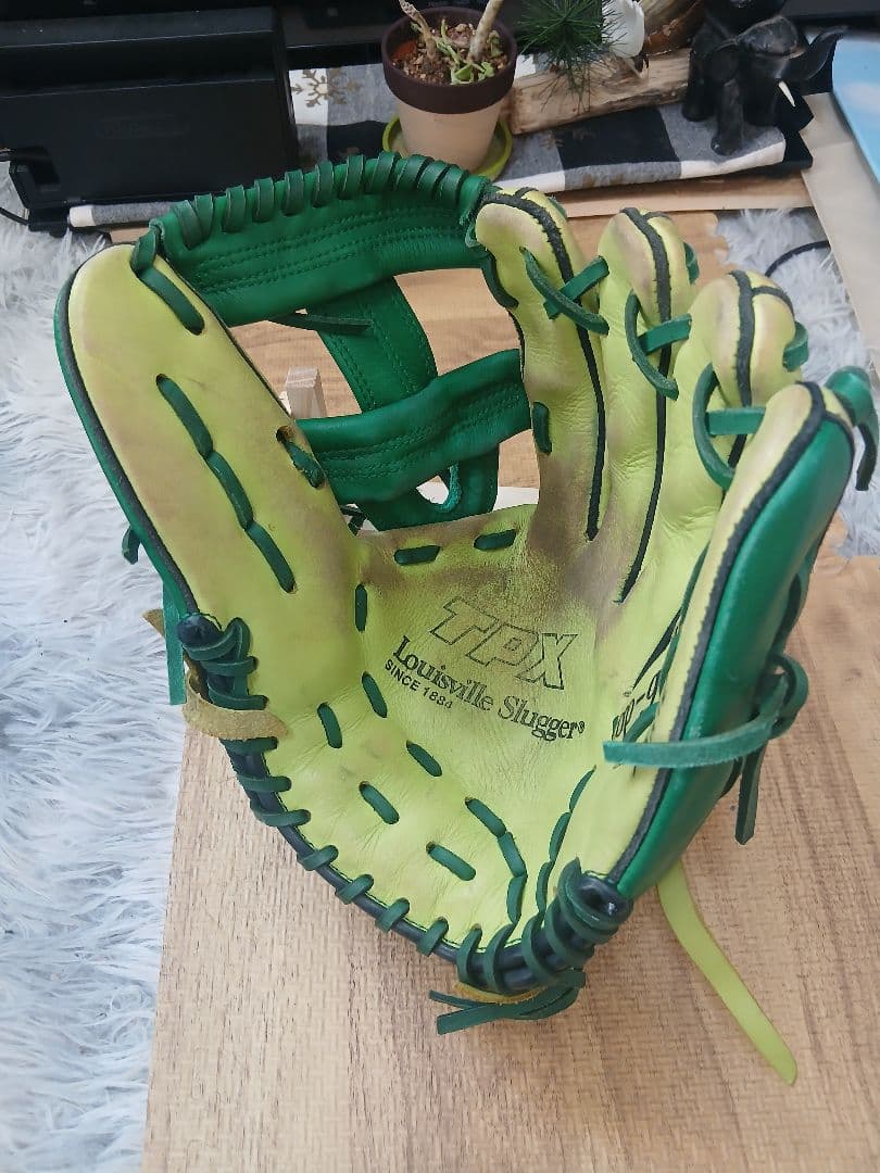 Louisville TPX 野球グローブ内野用
