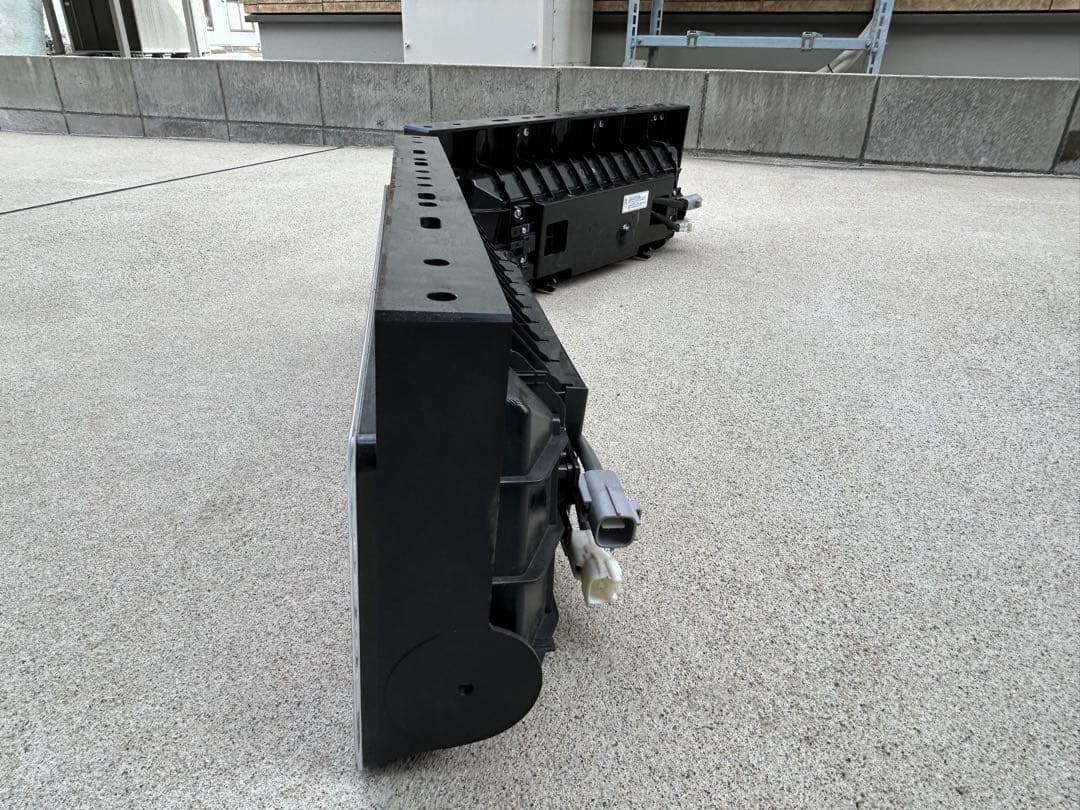 小糸　KOITO テールランプ左右セット　新車取り外し品　いすゞ　テールランプ