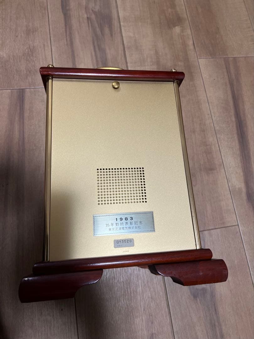 SEIKO 音楽機能付き置時計 ガラスと木製