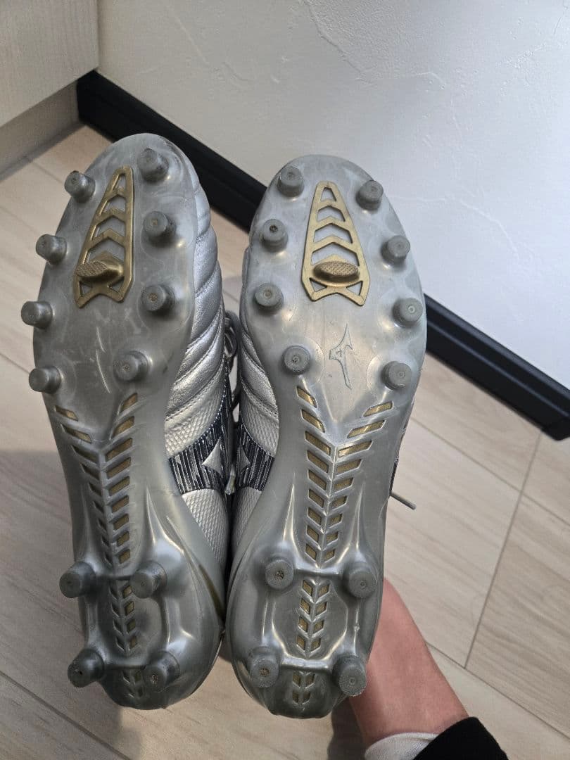 週末限定❗早い者勝ち❗【ほぼ未使用】MizunoモレリアネオIV β JAPAN