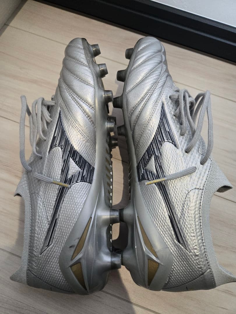 週末限定❗早い者勝ち❗【ほぼ未使用】MizunoモレリアネオIV β JAPAN