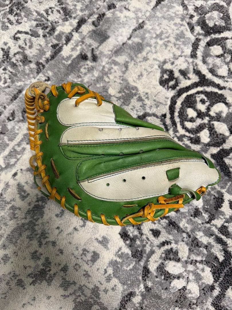 美品 スワロー限定　玉澤 キャッチャーミット ソフトボール