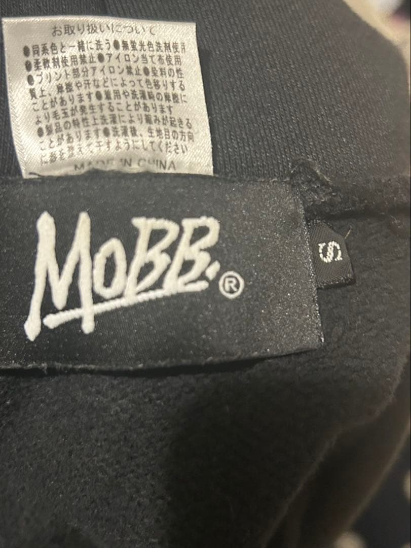 MOBB. 人気商品‼️ ブラック パーカー ハートプリント　Sサイズ