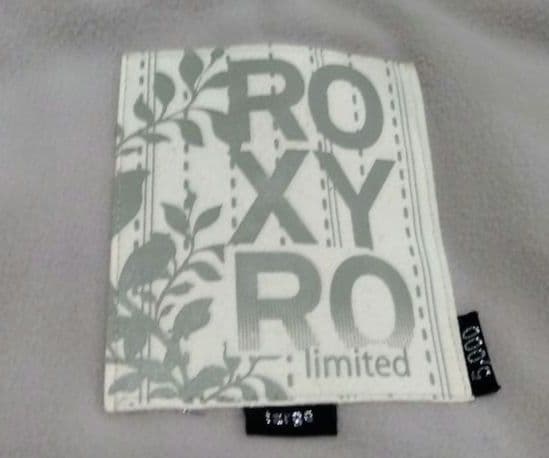 ロキシー　スノボウェア　レディース　スノボー　セットアップ　スノーボード　ウェア