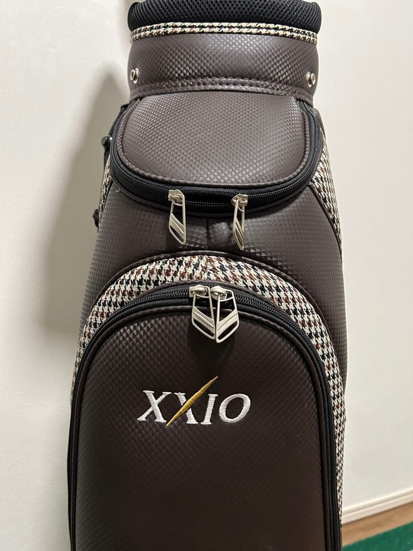 【XXIO】　ゴルフクラブセット　高見えキャディバッグ