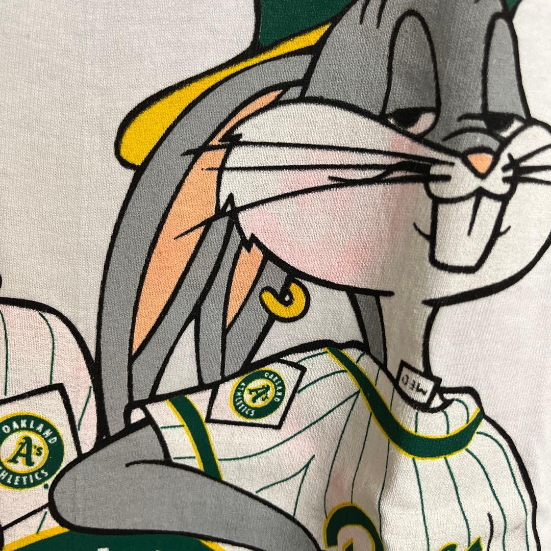 ルーニーテューンズ×MLB 新品オークランドアスレティックスTシャツ　Ｌサイズ