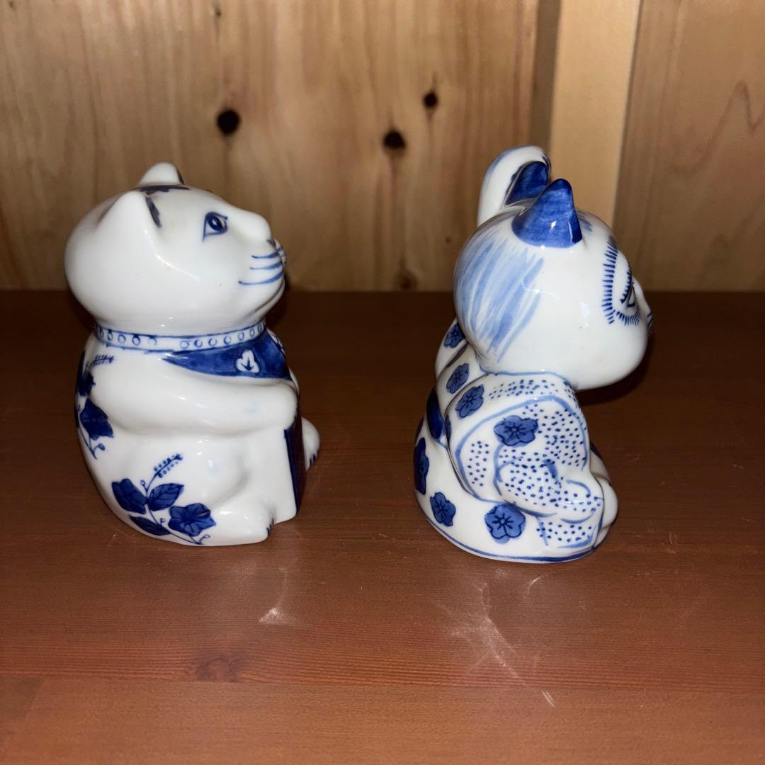 青白い花柄の招き猫セット レトロ