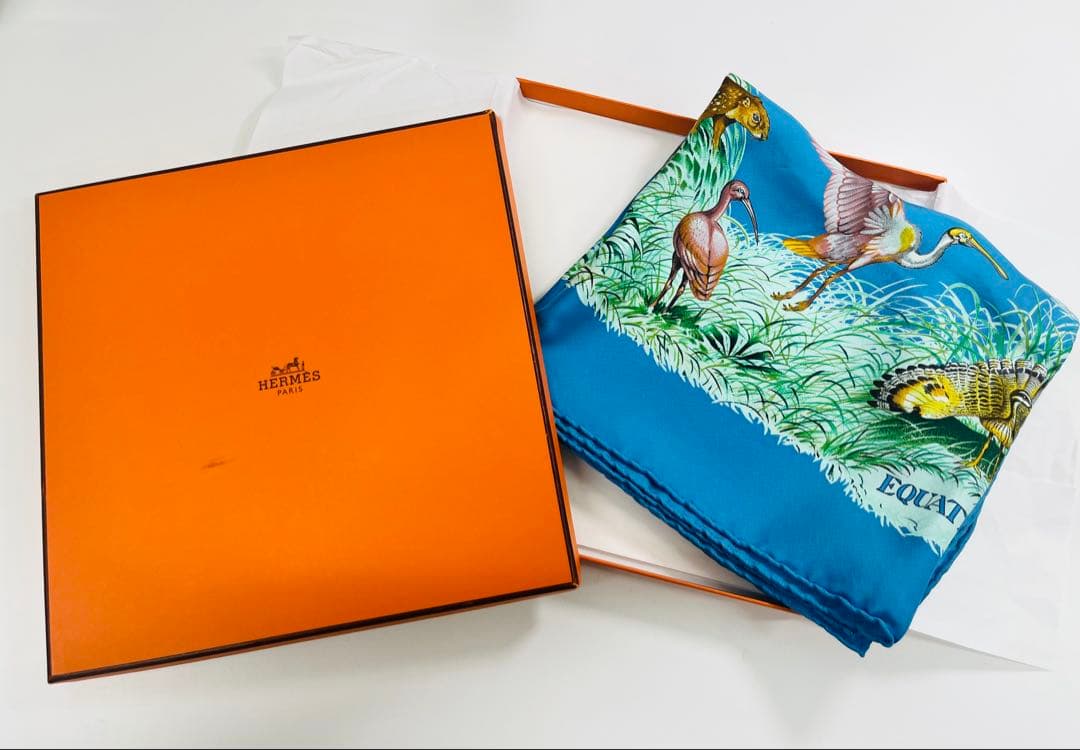 HERMES カレ90シルクスカーフ EQUATEU ブルー 箱付き エルメス