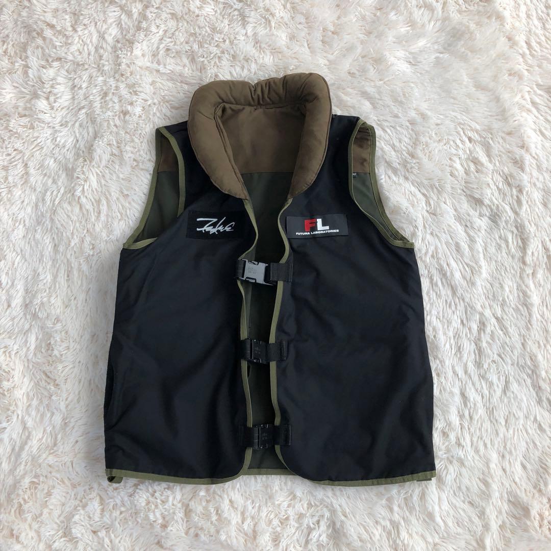 STUSSY×FUTURA中綿リバーシブルベストカーキブラックステューシー