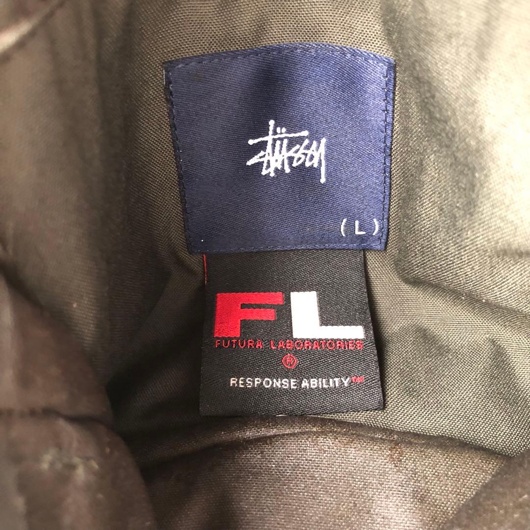 STUSSY×FUTURA中綿リバーシブルベストカーキブラックステューシー