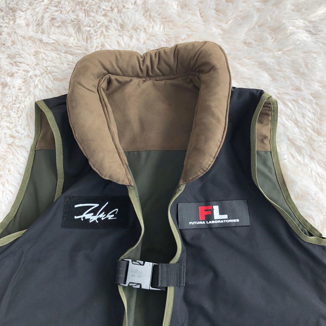 STUSSY×FUTURA中綿リバーシブルベストカーキブラックステューシー