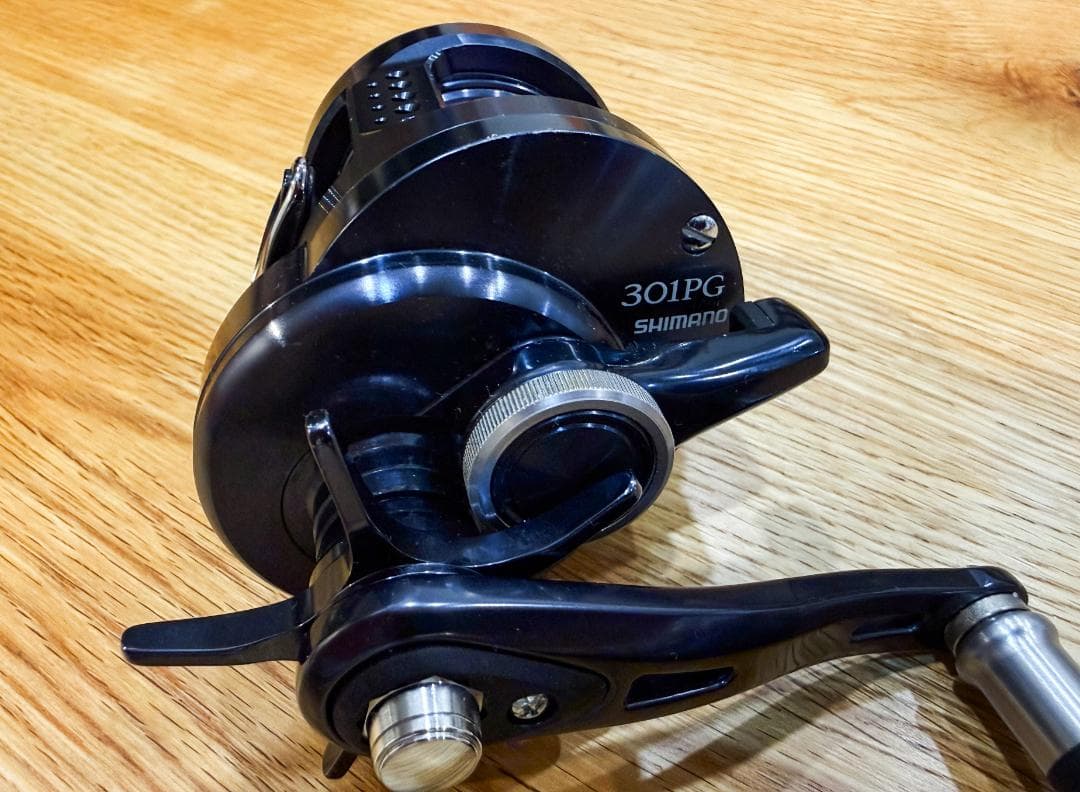 SHIMANO OCEA CONQUEST 301PG リール