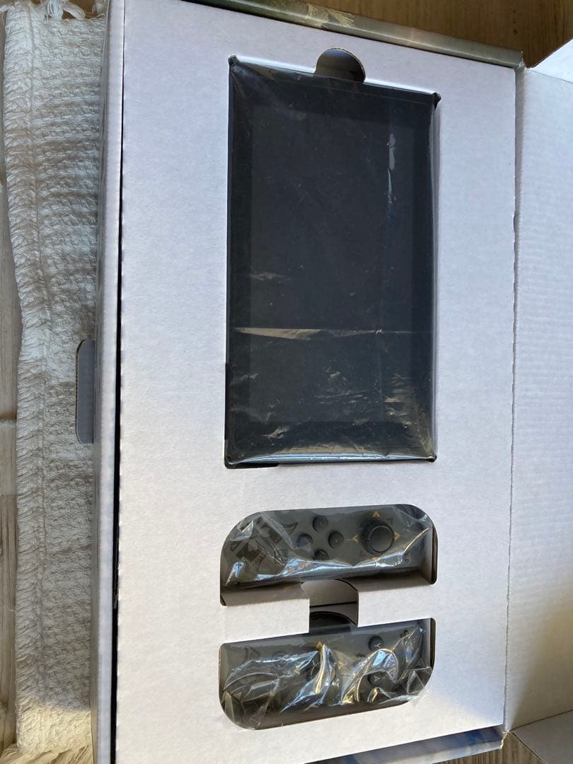 美品　ニンテンドースイッチ モンハン ゲーム機 任天堂