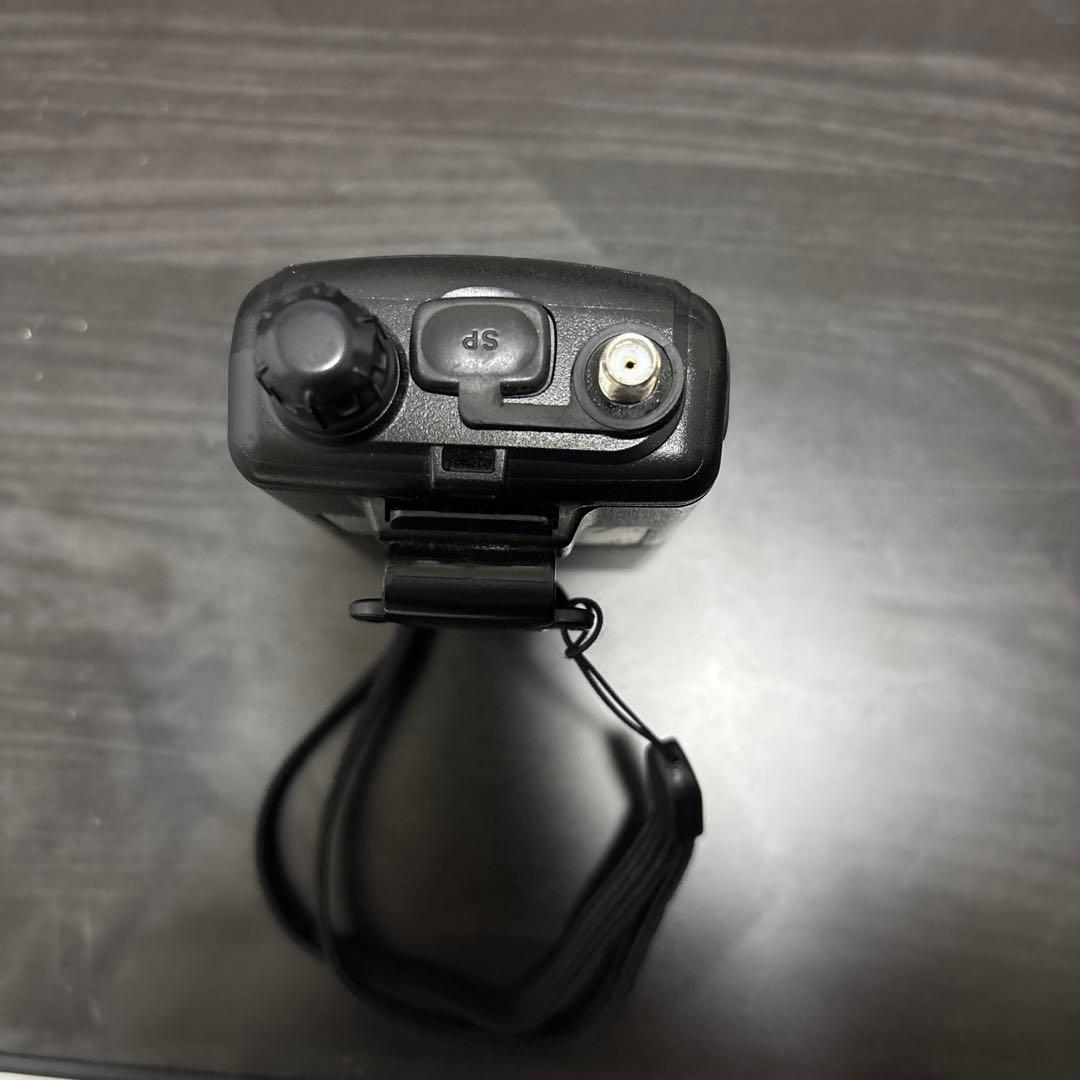 ICOM IC-R6 受信機 本体と付属品