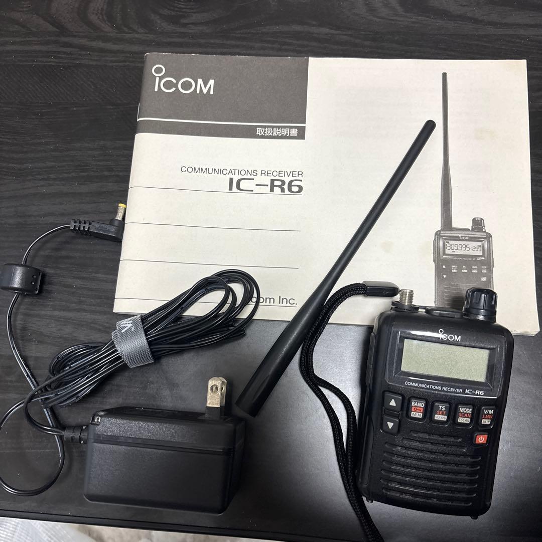 ICOM IC-R6 受信機 本体と付属品