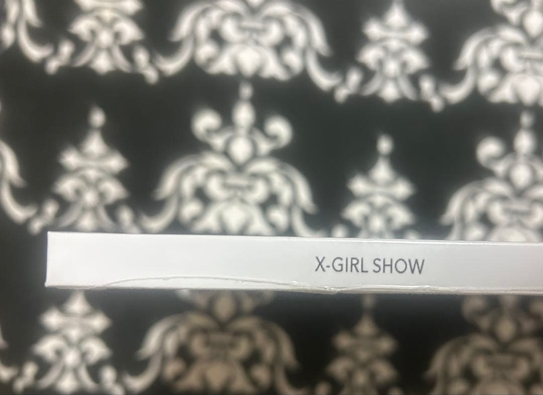 アンジェラヒル（Angela Hill）:X-Girl Show, 1版