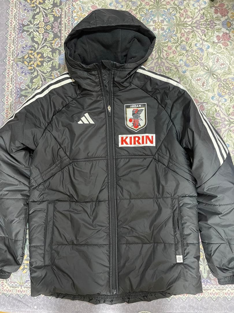 adidas べンチコート 黒　Lサイズ