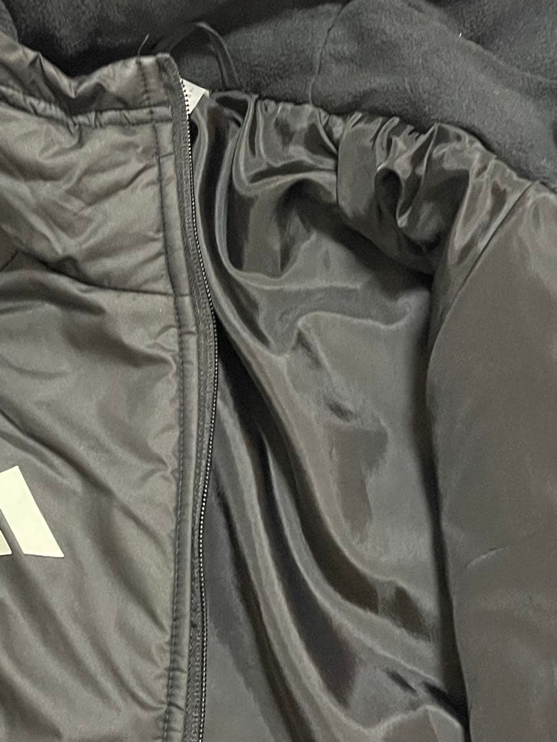 adidas べンチコート 黒　Lサイズ
