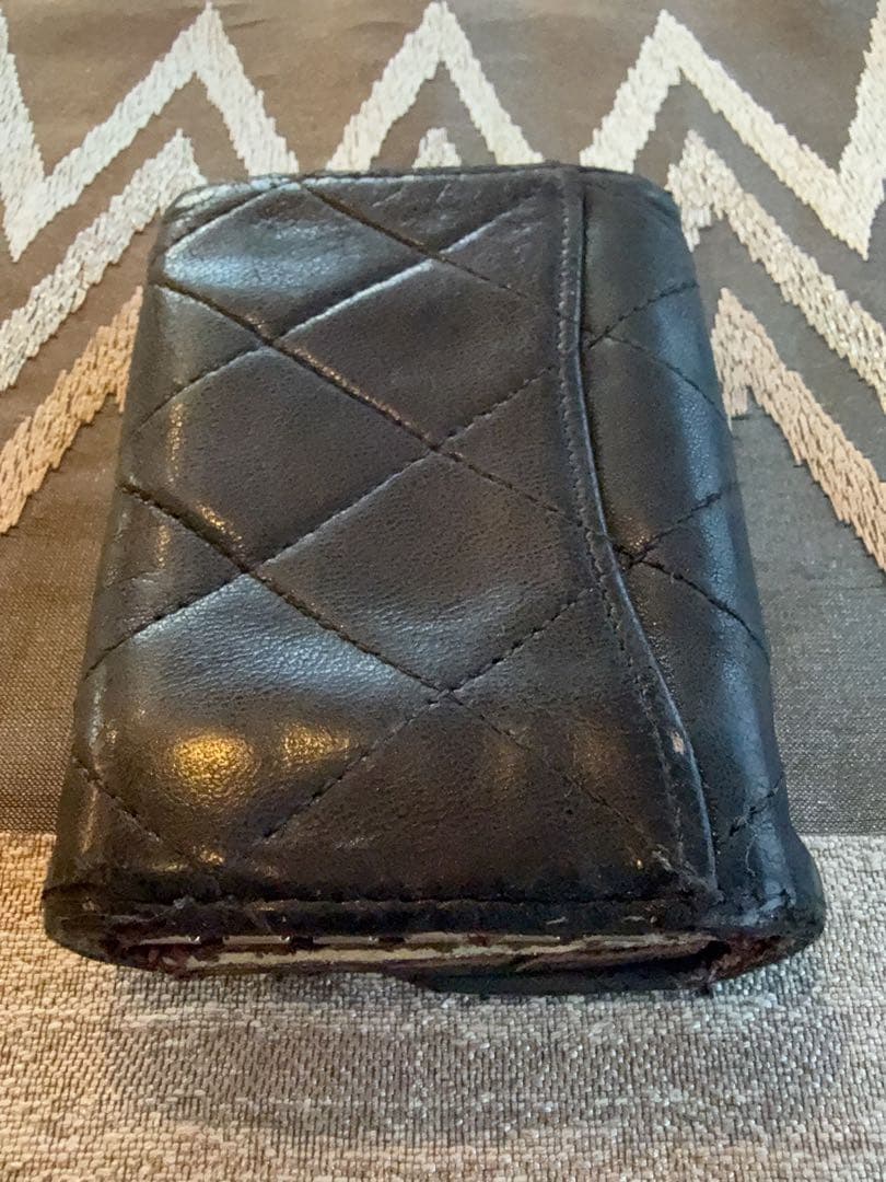CHANEL シャネル キルティング ブラックレザーキーケース