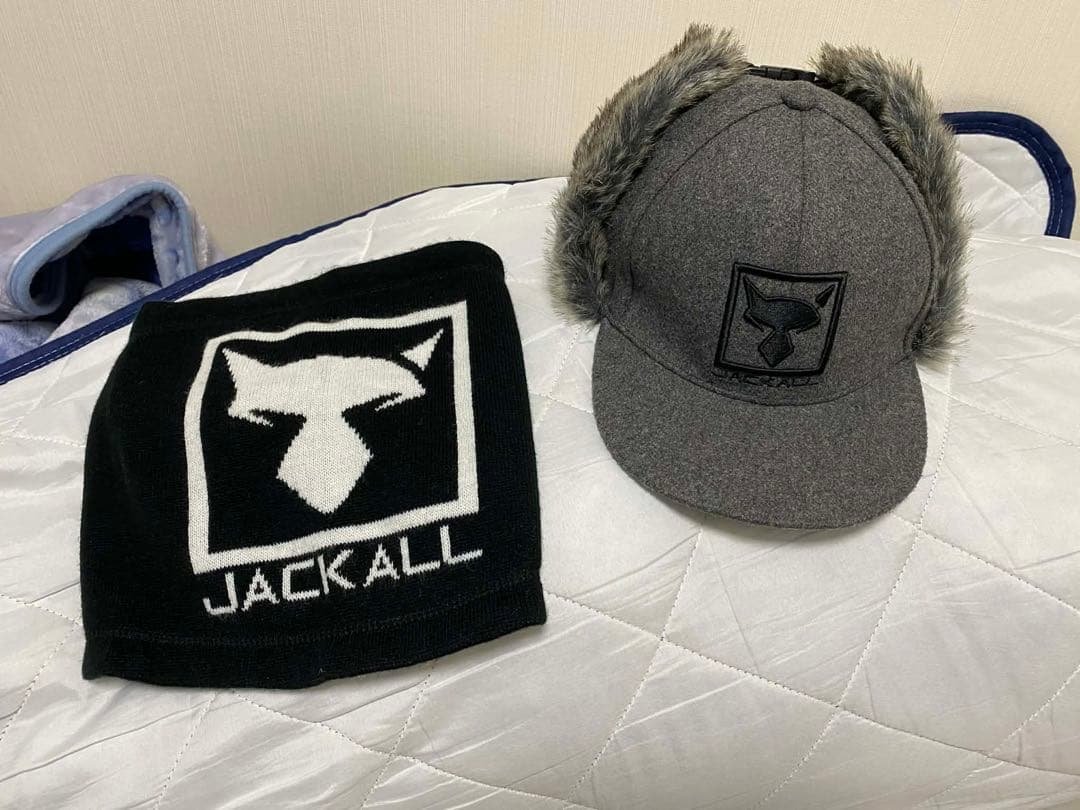 JACKALL 耳あて付きグレーキャップ + スカーフ