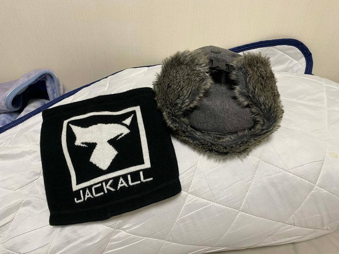 JACKALL 耳あて付きグレーキャップ + スカーフ