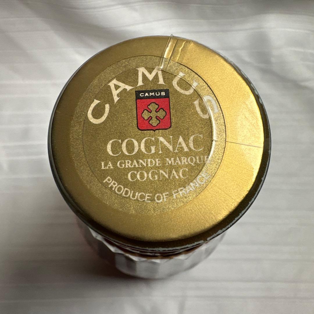 カミュ（CAMUS） カラフェボトル入り コニャック ★バカラ製のボトル