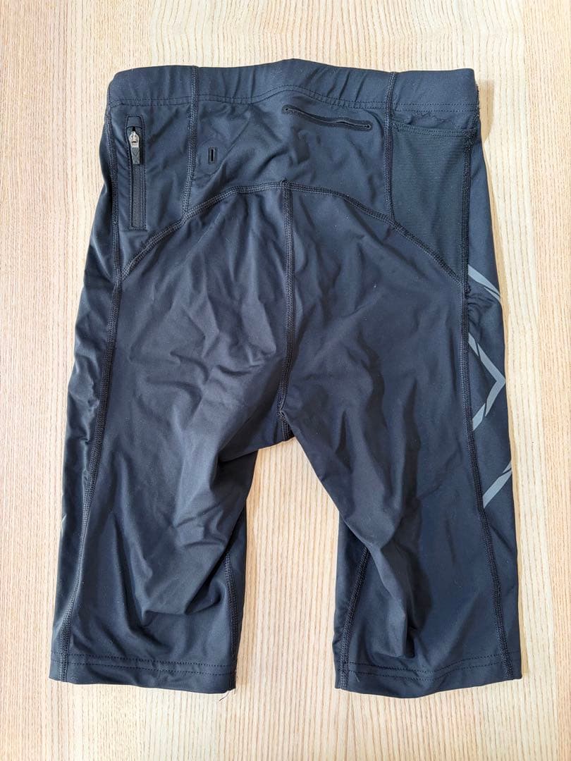 2XU ハーフタイツ