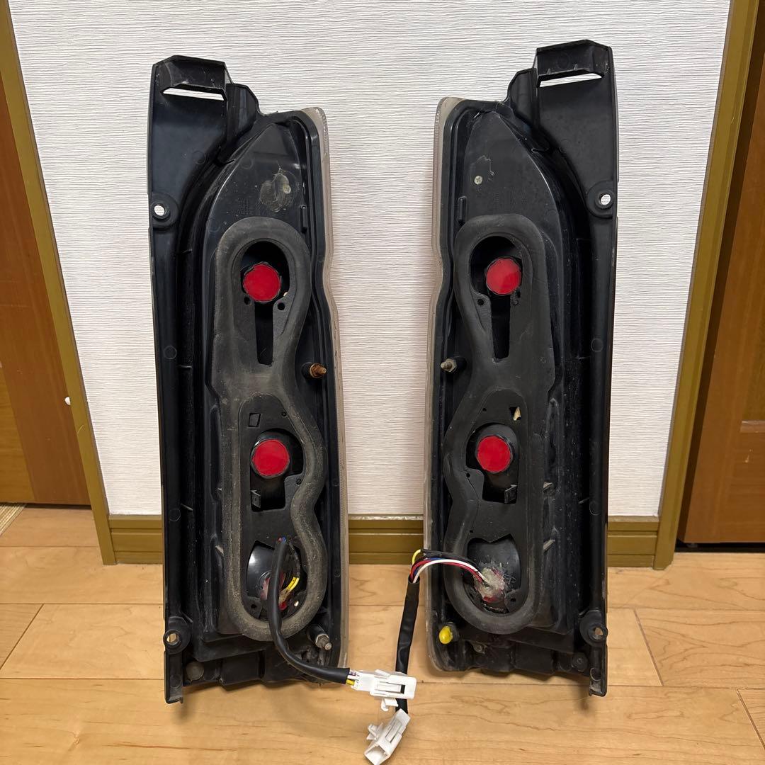 ヘリオス　LEDテールランプ
