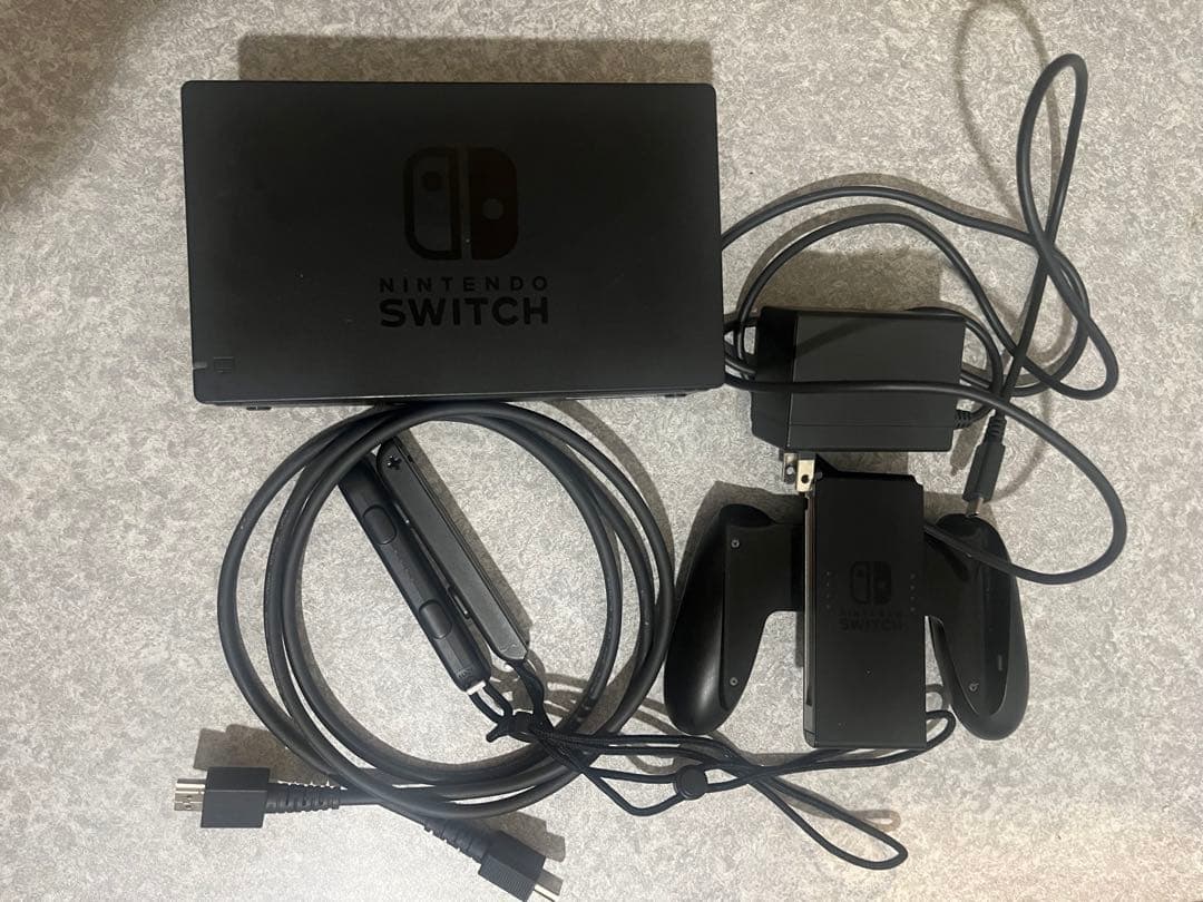 Nintendo Switch 本体 青/赤 Joy-Con 付属品あり