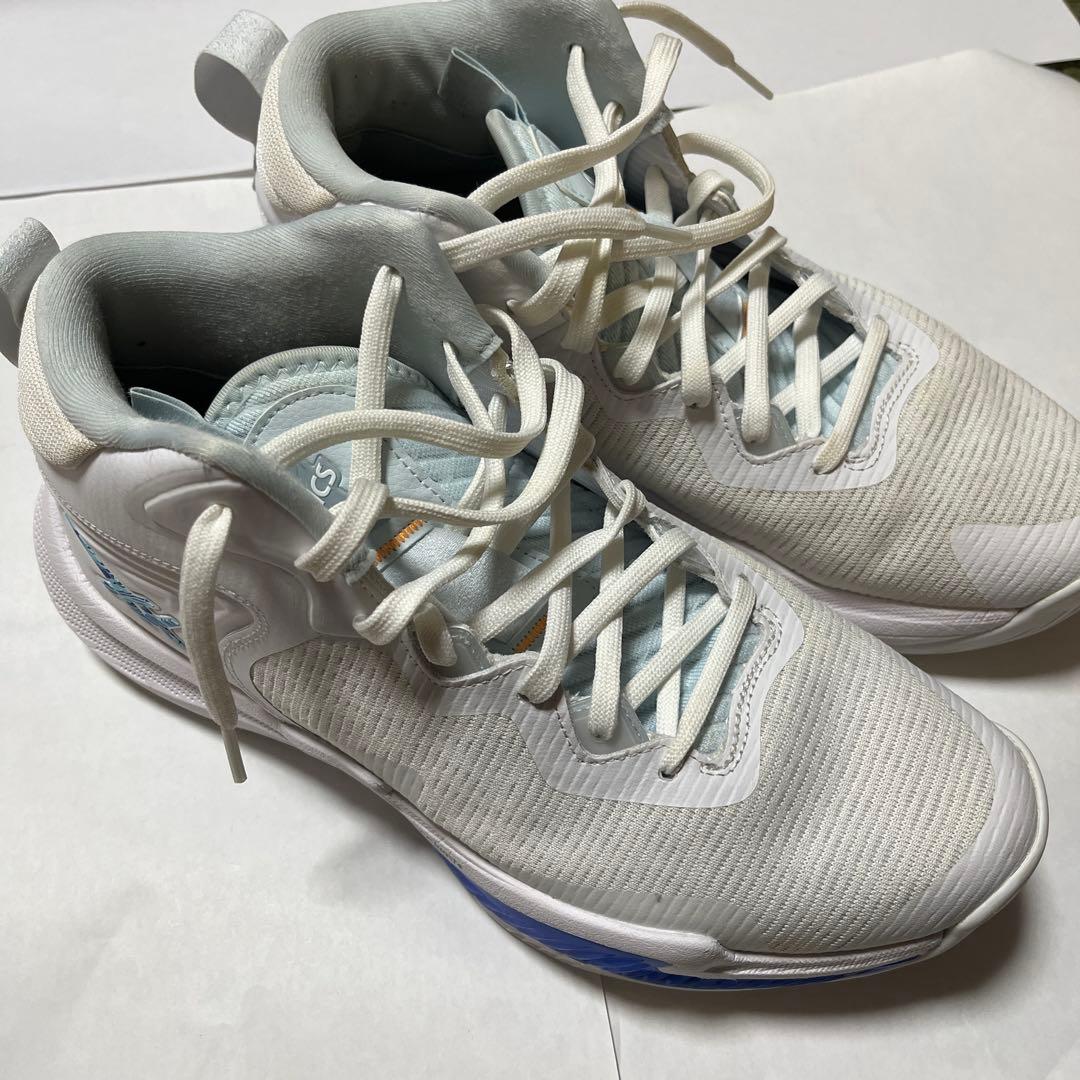 ASICS NOVA SURGE 3 27.5cm バスケットボールシューズ