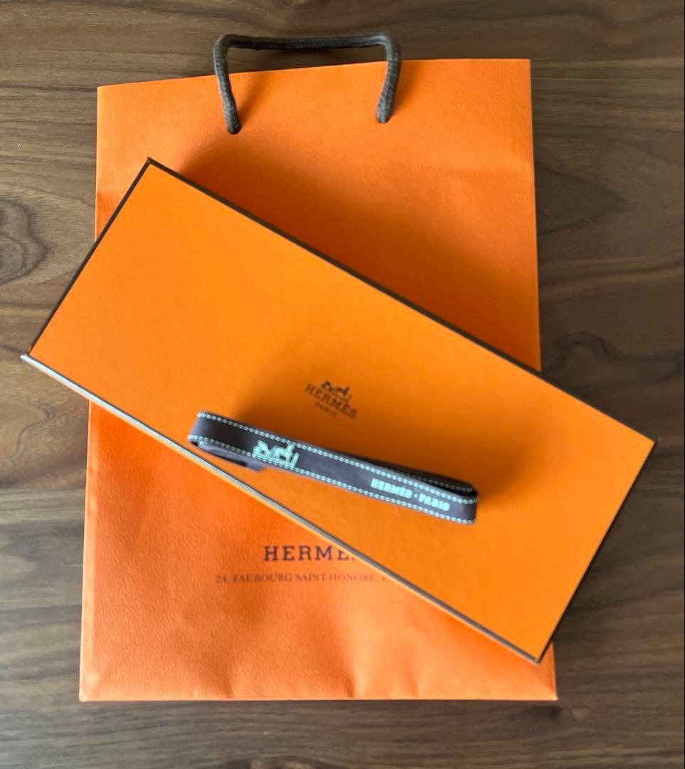 HERMES ポケットチーフ