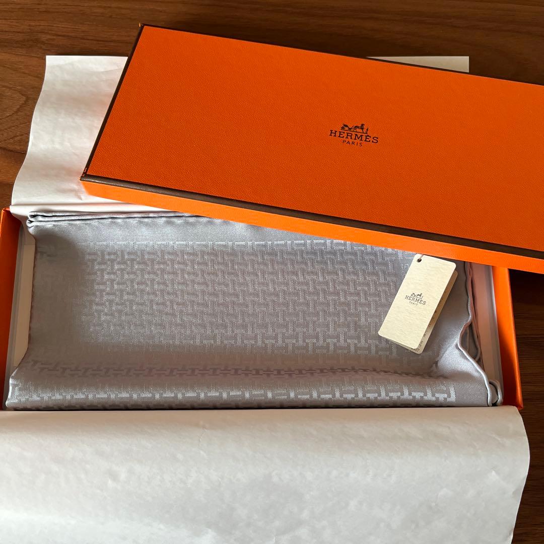 HERMES ポケットチーフ